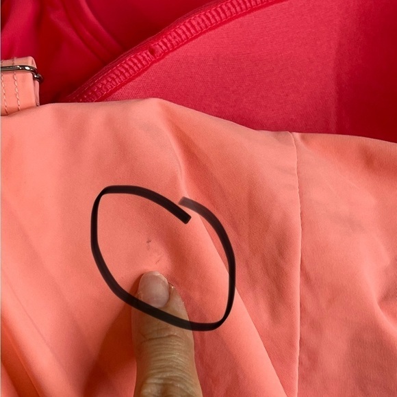 Contours by Coco Reef Women's Agate Ruffle Bandeau ONE Piece, Hibiscus Sz 12/36D - Picture 16 of 16